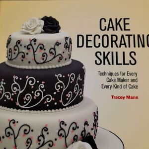 Cake decorating skills book